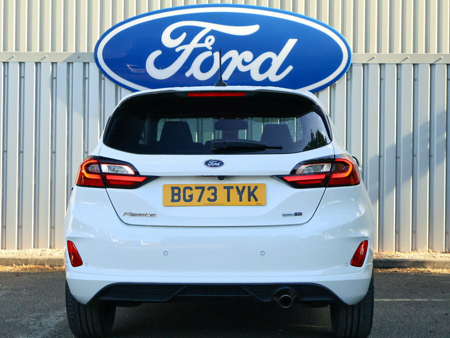 Ford Fiesta 1.0 Ecoboost Hybrid Mhev 125 St-line X BG73TYK White #4