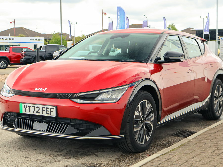 Kia EV6 166Kw Air 77.4Kwh Red #4