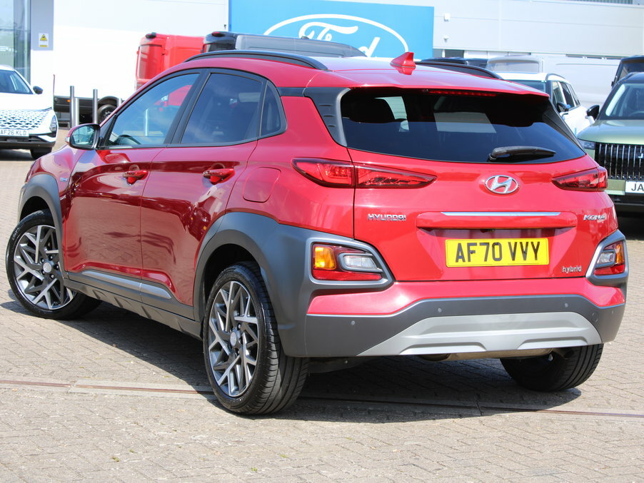Hyundai Kona 1.6 Gdi Hybrid Premium Se Dct AF70VVY Red #5