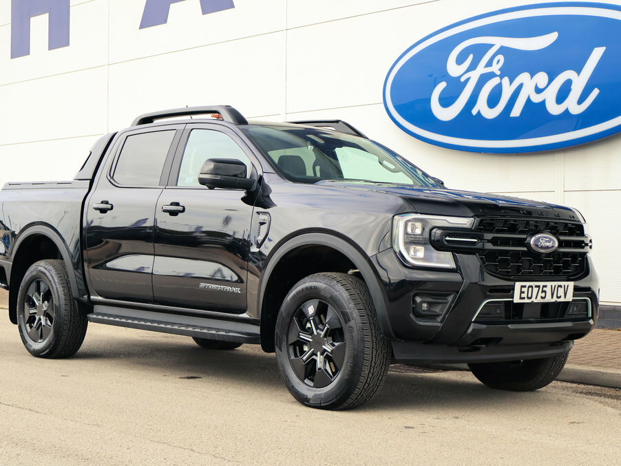 Ford Ranger Pick Up D Cab Stormtrak 2.3 Ecoboost Phev 281 EO75VCV Black #3