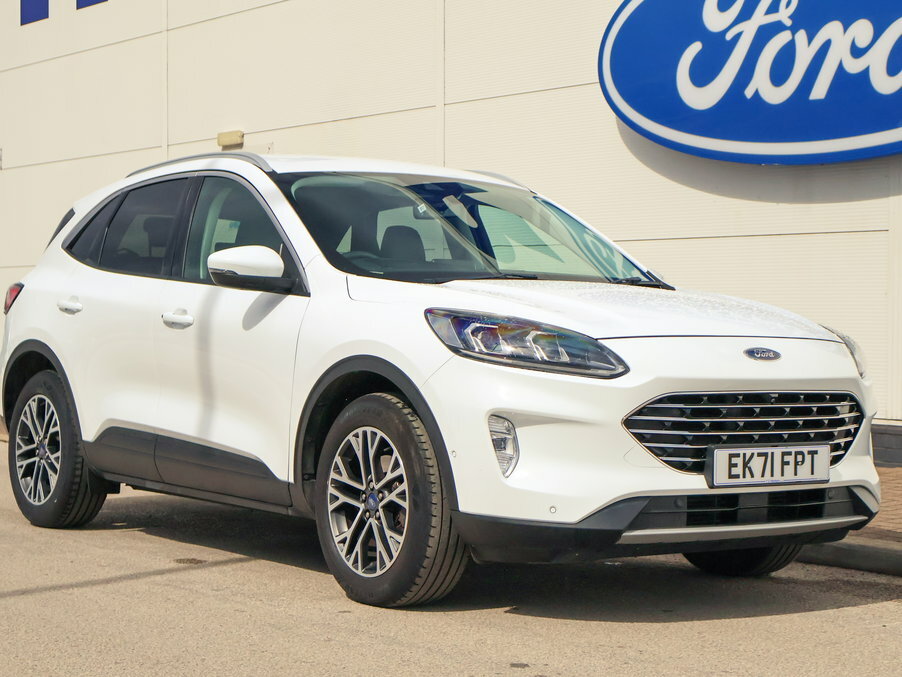 Ford Kuga 1.5 Ecoboost 150 Titanium EK71FPT White #4