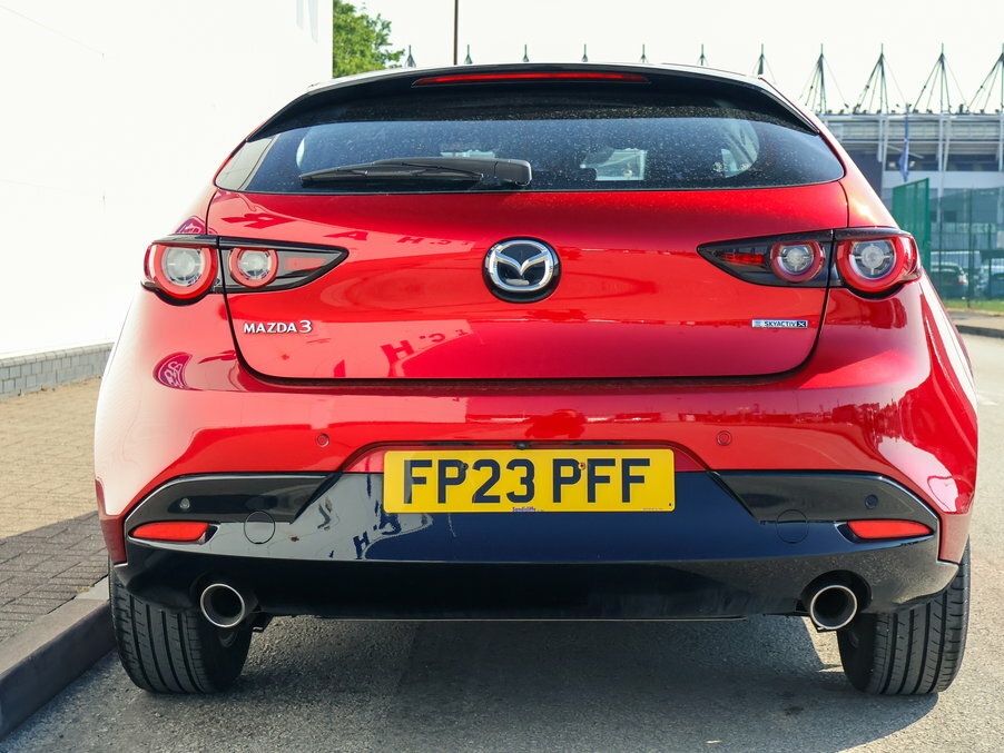 Mazda 3 2.0 E-skyactiv X Mhev 186 Se-l Lux FP23PFF Red #5
