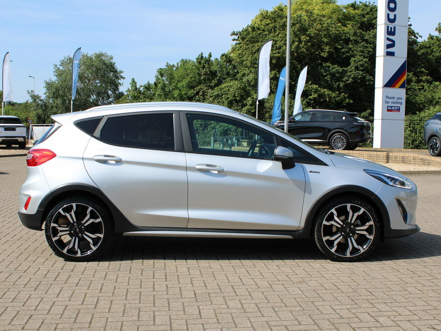 Ford Fiesta 1.0 Ecoboost Hybrid Mhev 125 Active X Edition EA21FZO Silver #4