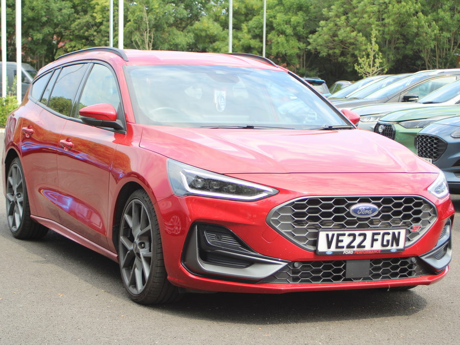 Ford Focus 2.3 Ecoboost St Red