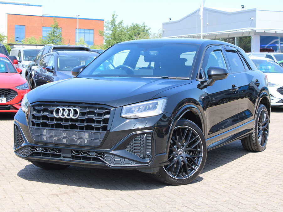 Audi Q2 35 Tfsi Black Edition MW70NVJ Black #2