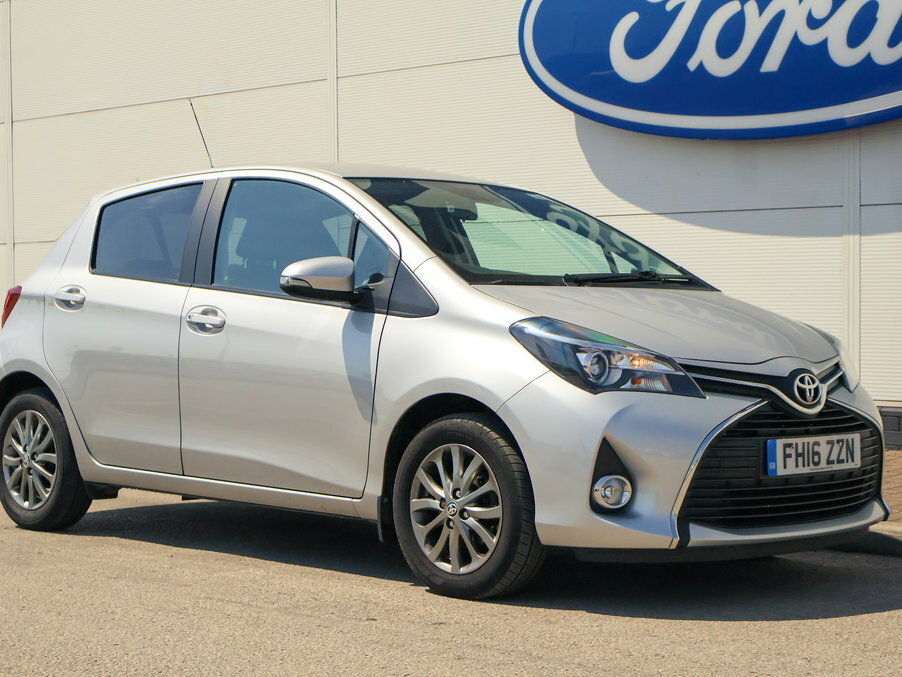 Toyota Yaris 1.33 Vvt-i Icon FH16ZZN Silver #3