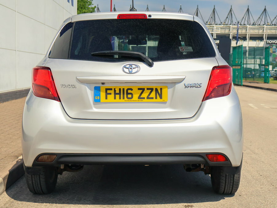 Toyota Yaris 1.33 Vvt-i Icon FH16ZZN Silver #5