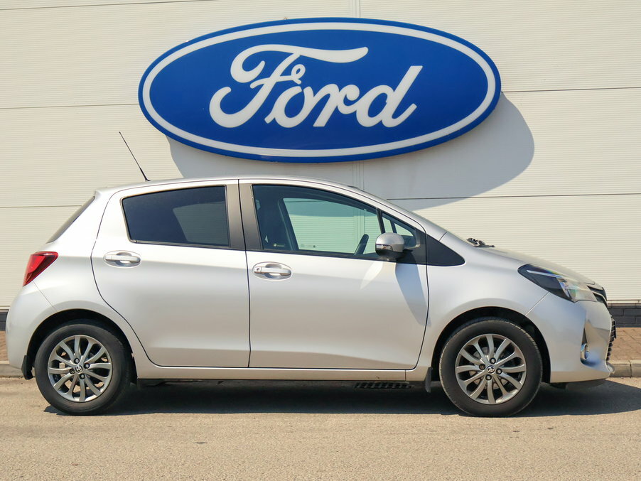 Toyota Yaris 1.33 Vvt-i Icon FH16ZZN Silver #2