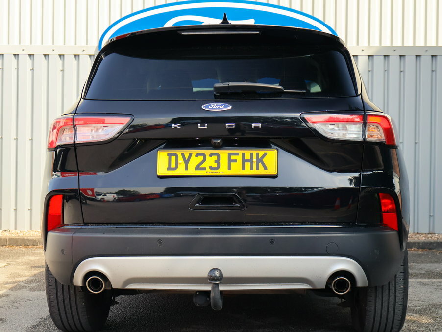 Ford Kuga 1.5 Ecoboost 150 Titanium Edition DY23FHK Black #4
