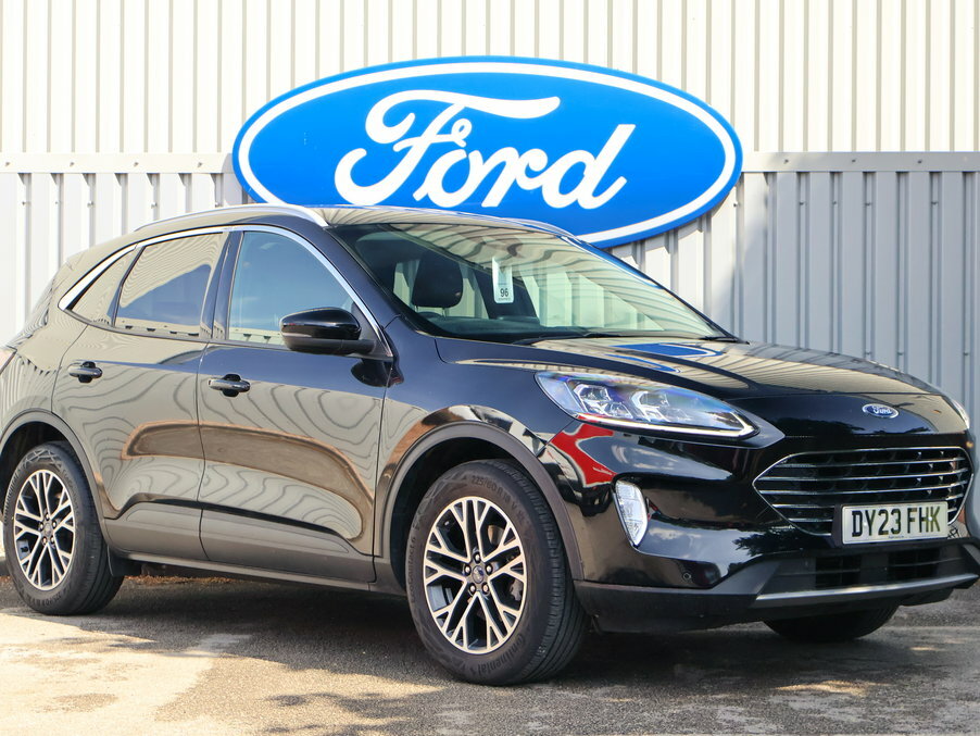 Ford Kuga 1.5 Ecoboost 150 Titanium Edition Black