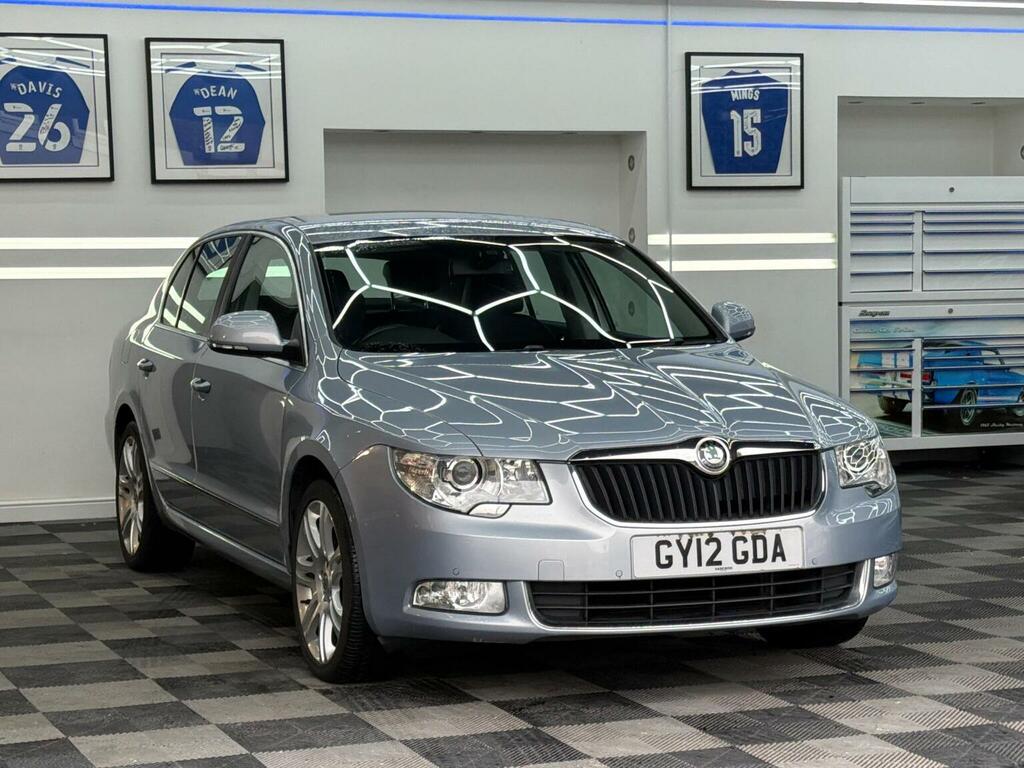 Skoda Superb Hatchback 2.0 Tdi Elegance Dsg Euro 5 201212 Blue