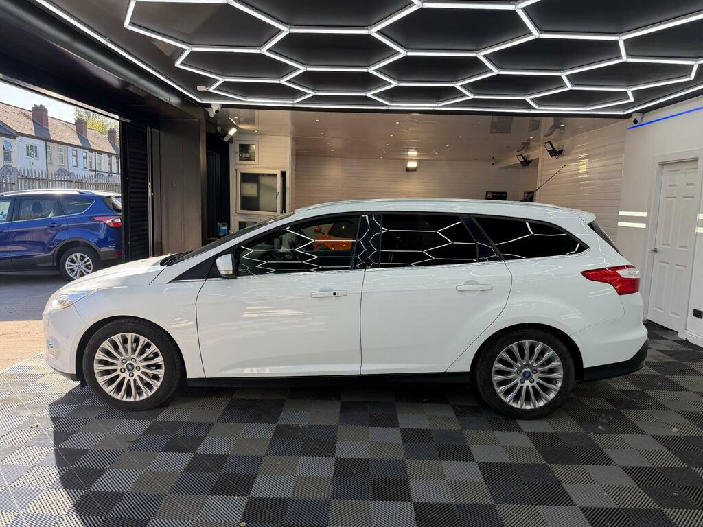 Ford Focus Estate 1.6 Tdci Titanium Euro 5 Ss 201111 ET11JHU Blue #4
