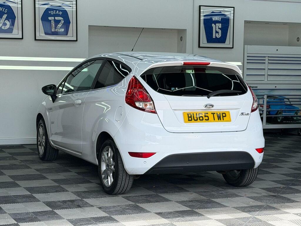 Ford Fiesta Hatchback 1.25 Zetec Euro 6 201565 BU65TWP White #4