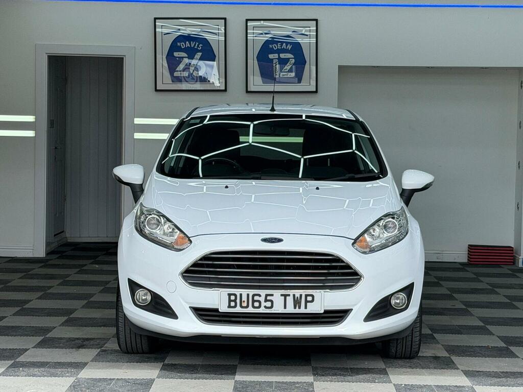 Ford Fiesta Hatchback 1.25 Zetec Euro 6 201565 BU65TWP White #2