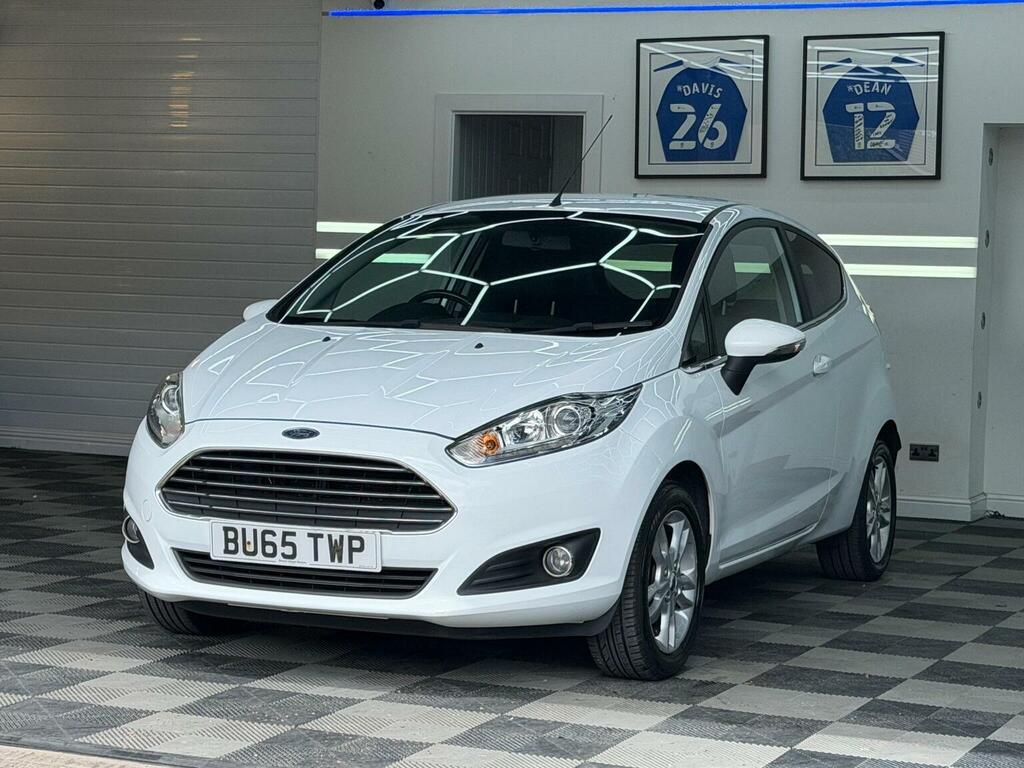 Ford Fiesta Hatchback 1.25 Zetec Euro 6 201565 BU65TWP White #3