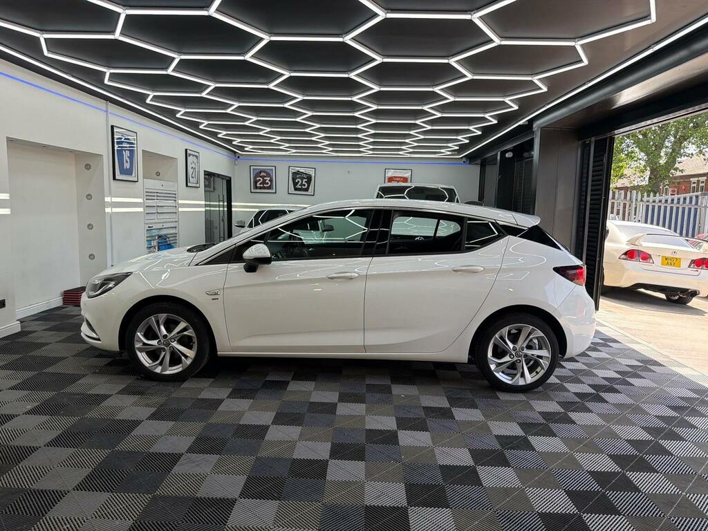 Vauxhall Astra Hatchback 1.4I Sri Euro 6 201767 HY67UJL White #6
