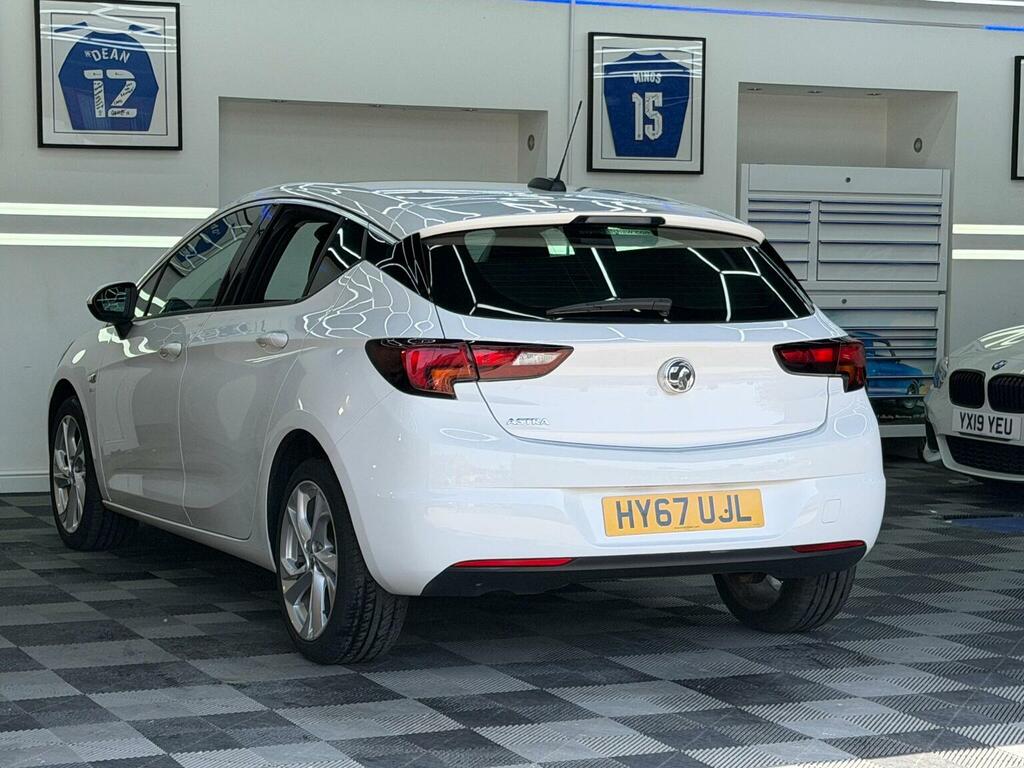 Vauxhall Astra Hatchback 1.4I Sri Euro 6 201767 HY67UJL White #4