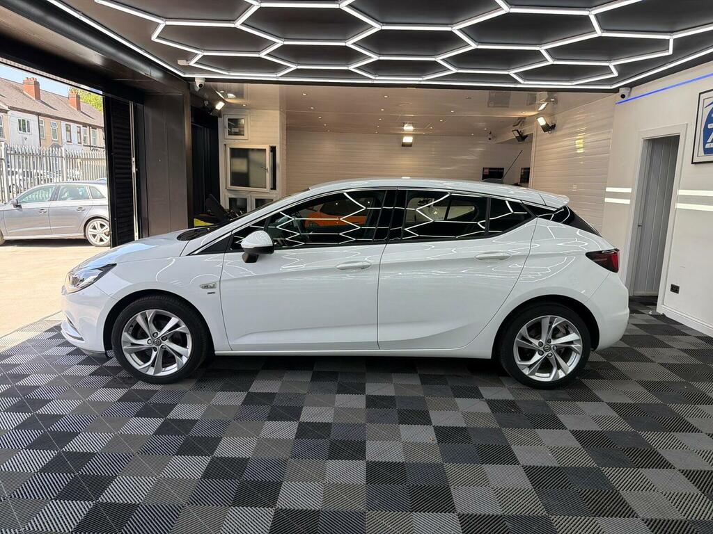 Vauxhall Astra Hatchback 1.4I Sri Euro 6 201767 HY67UJL White #5