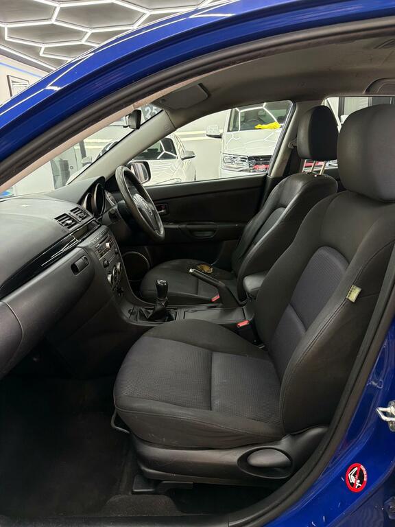 Mazda 3 1.6 Ts Silver #29