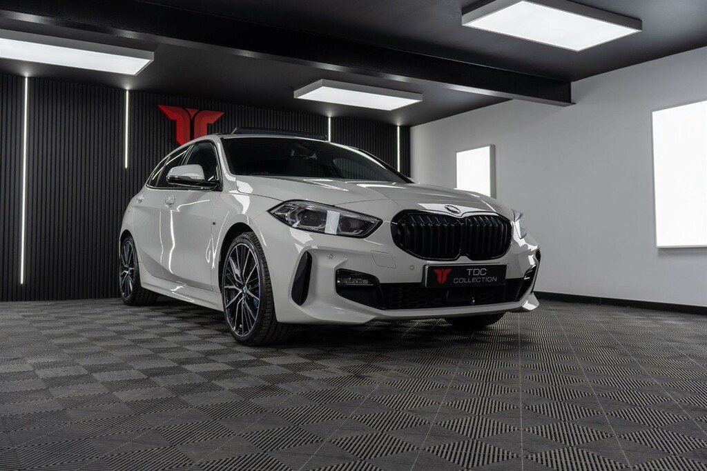 BMW 1 Series Hatchback WR73EOS White #4