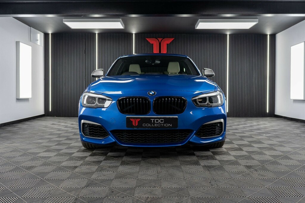 BMW 1 Series Hatchback DS68YPX Blue #5
