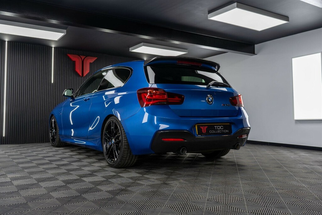 BMW 1 Series Hatchback DS68YPX Blue #2