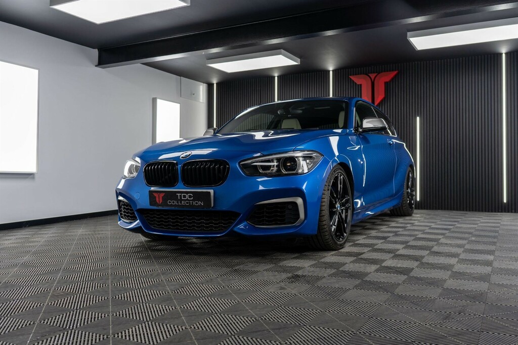 BMW 1 Series Hatchback DS68YPX Blue #6