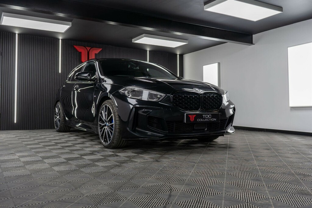 BMW 1 Series Hatchback LD20VUX Black #4