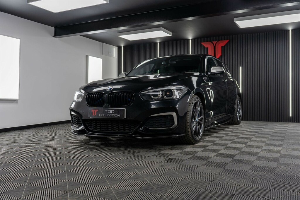 BMW 1 Series Hatchback YM18GKZ Black #6