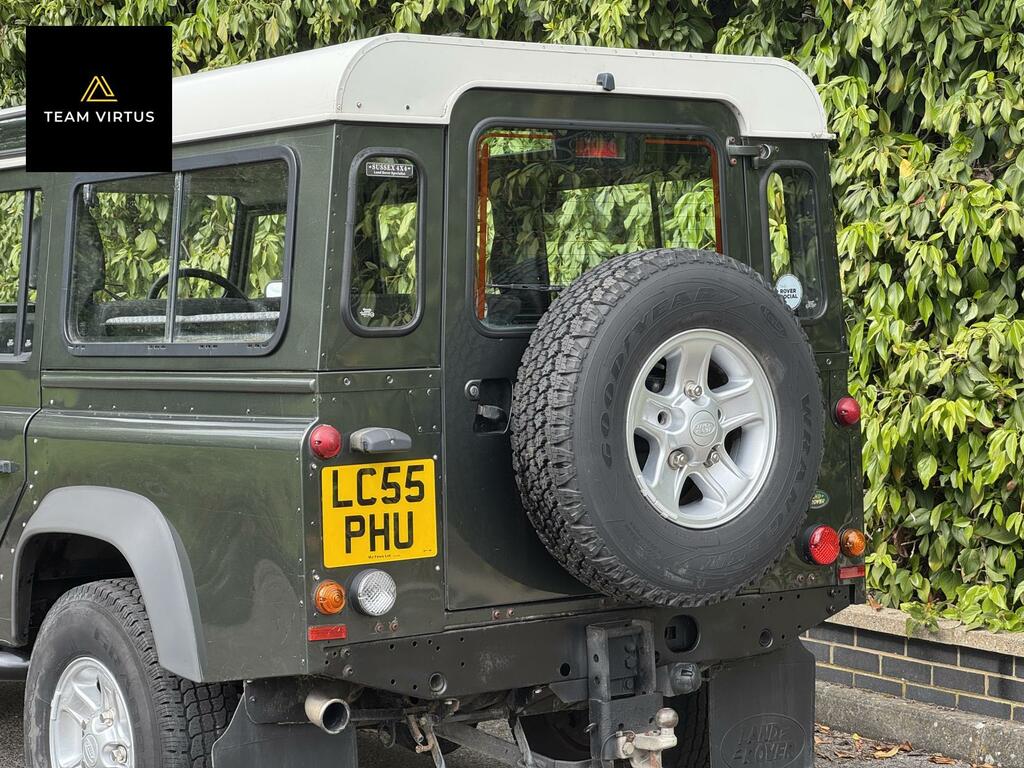 Land Rover Defender 110 Pickup Blue #9