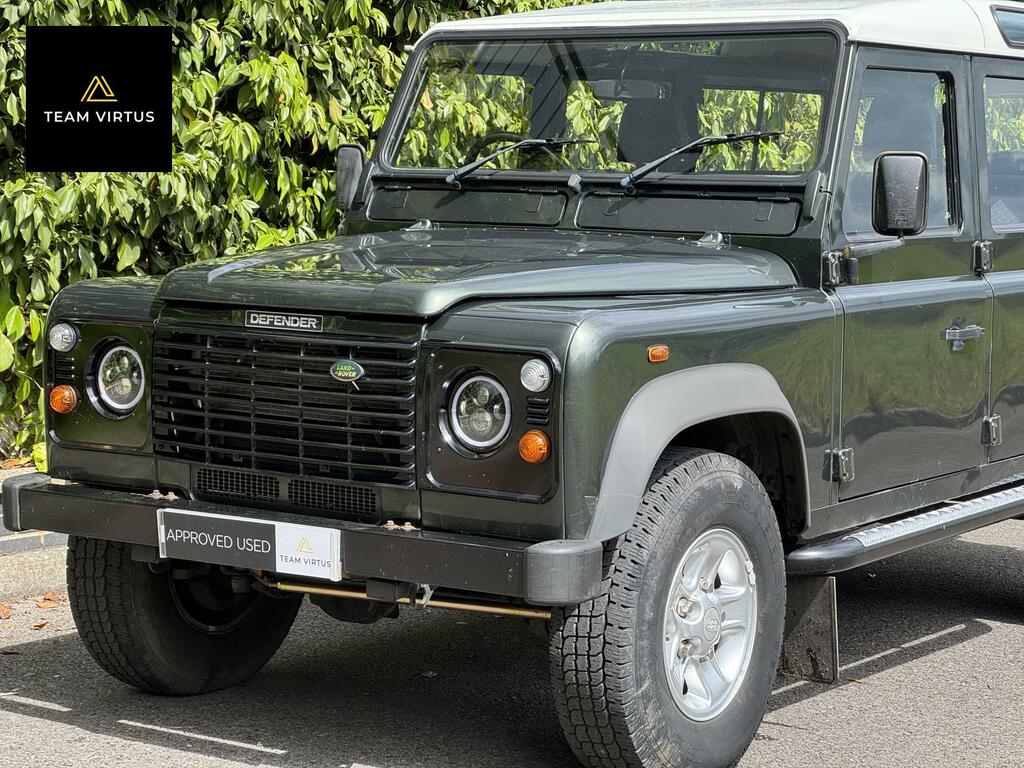 Land Rover Defender 110 2.5 Td5 Station Wagon Mwb 120 B Green #5