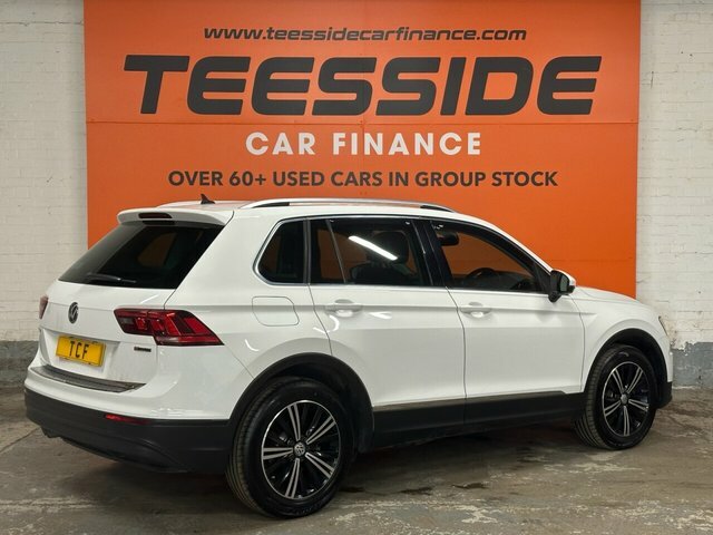 Volkswagen Tiguan Tdi Se Navigation Suv YL18AWW White #4