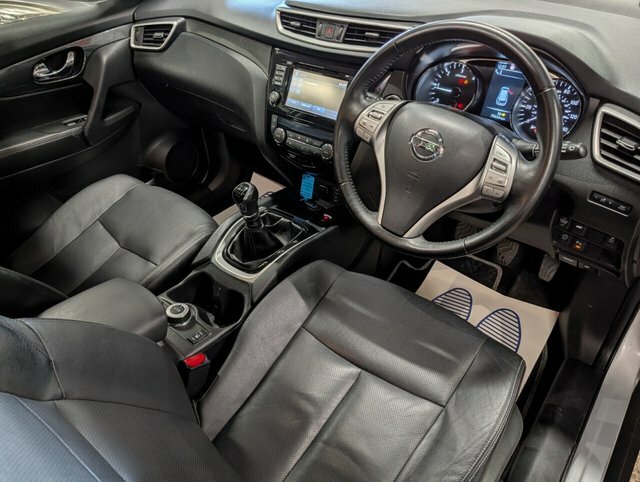 Nissan X-Trail Dci Tekna Suv FV64OVC Silver #2