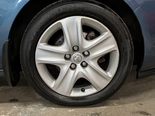 Vauxhall Zafira Tourer 16V Exclusiv Mpv Blue #5