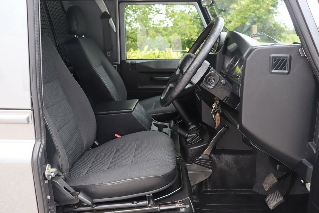 Land Rover Defender 90 90 2.2 Tdci Hard Top #5