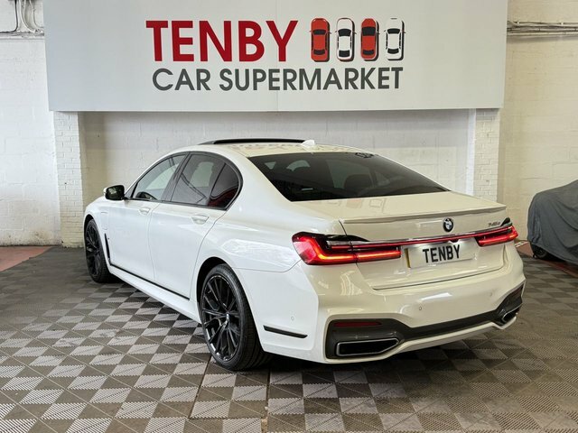 BMW 7 Series Automatic VO69MSY White #5