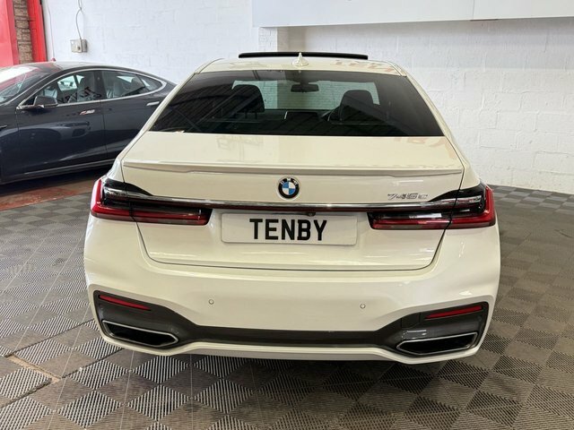 BMW 7 Series Automatic VO69MSY White #6