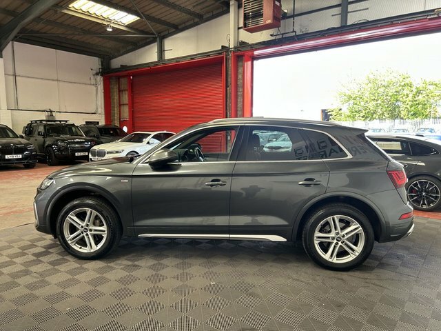 Audi Q5 Automatic WM21XSW Grey #5