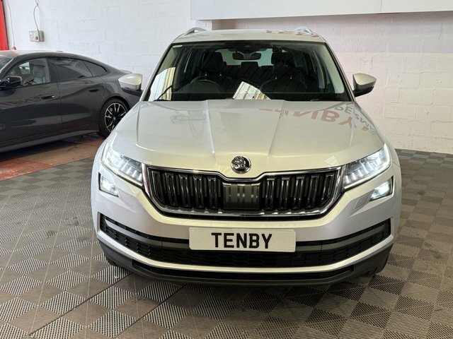 Skoda Kodiaq Kodiaq Edition Tdi Scr 4X4 S-a DL67SWO Silver #2