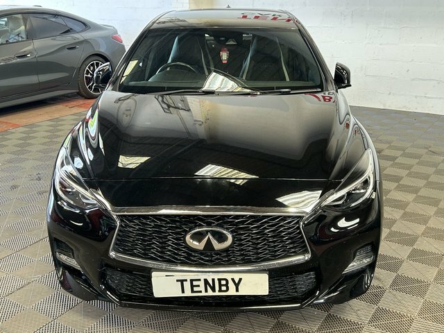 Infiniti Q30 Automatic RO17WTM Black #2