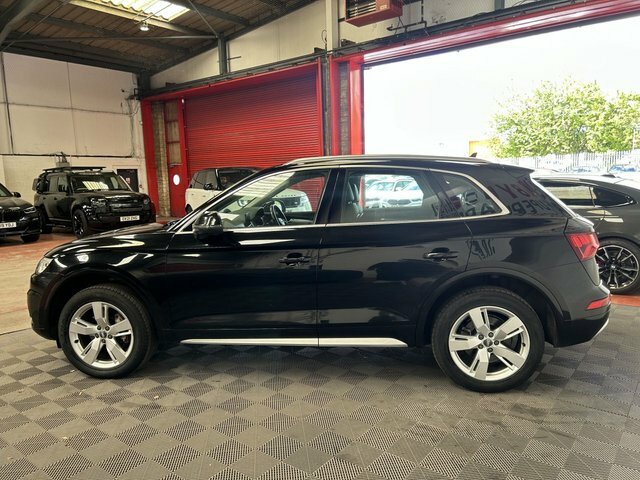 Audi Q5 Automatic HJ17FSF Black #5
