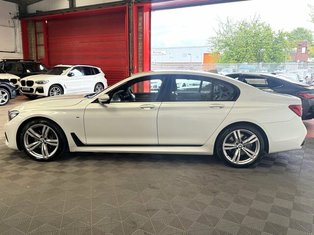 BMW 7 Series 740D Xdrive M Sport ET67YKR White #5