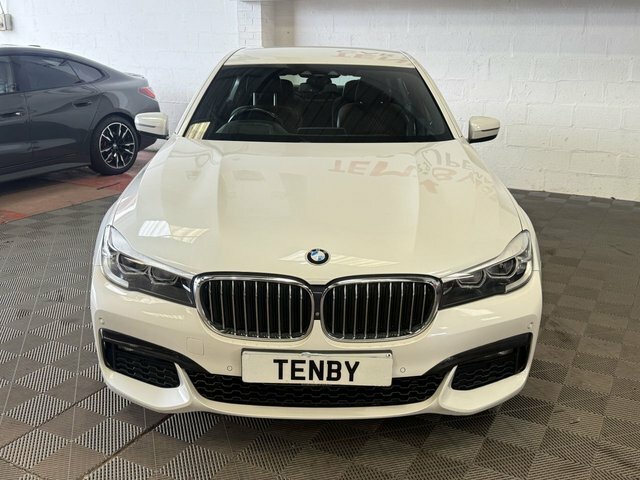 BMW 7 Series 740D Xdrive M Sport ET67YKR White #3