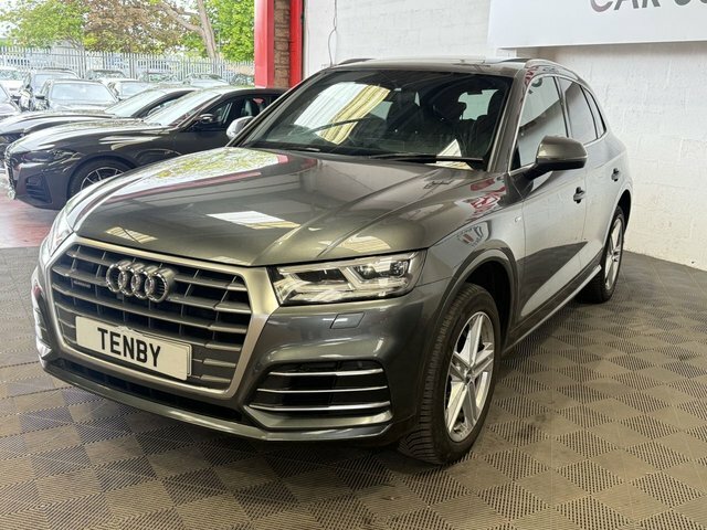 Audi Q5 Automatic YW19AZR Grey #4