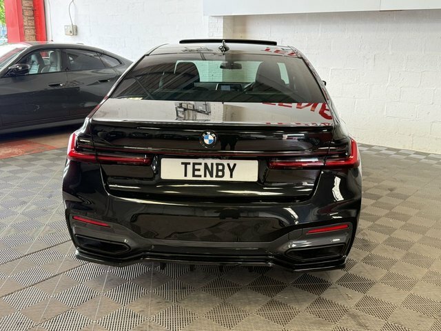 BMW 7 Series Automatic WD69AKY Black #5