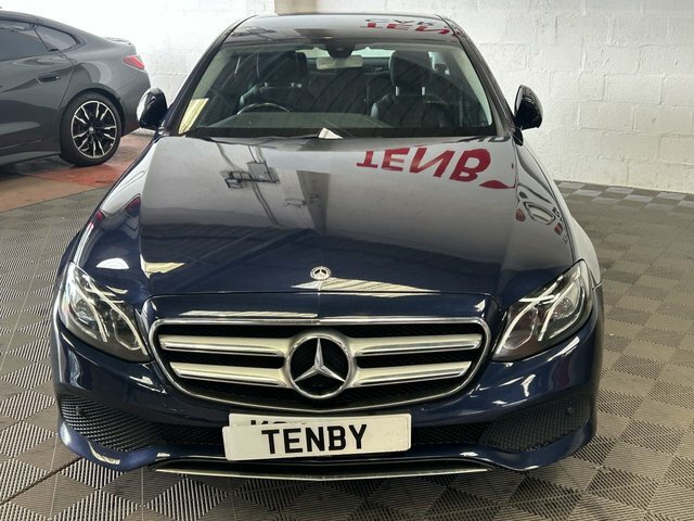Mercedes-Benz E Class E 220 D Se KO17MHZ Blue #3