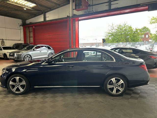 Mercedes-Benz E Class E 220 D Se KO17MHZ Blue #5