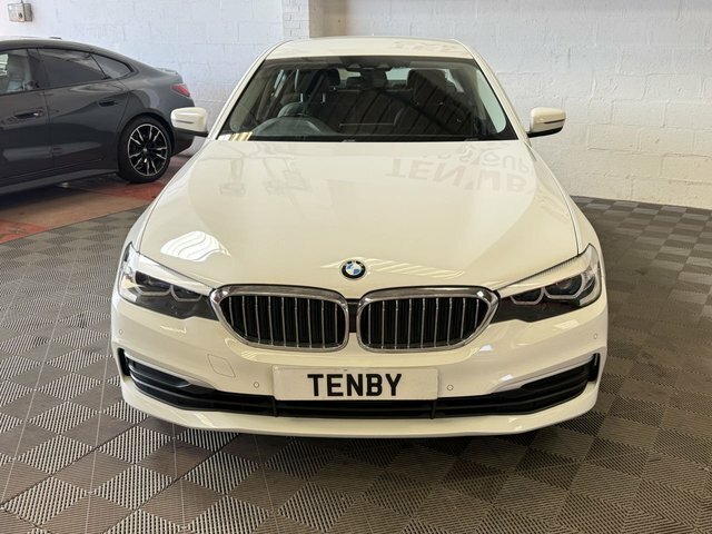 BMW 5 Series 520D Xdrive Se LL67WFG White #3