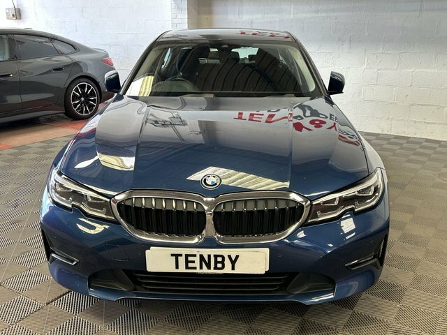 BMW 3 Series Automatic RJ22UNE Blue #2