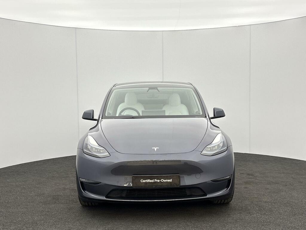 Tesla Model Y Performance Silver #2